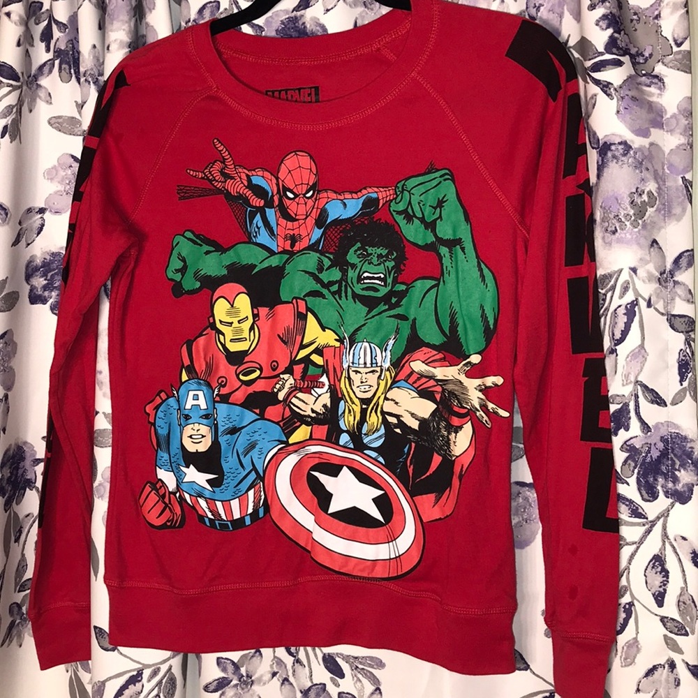 Marvel sweater size small 3/5